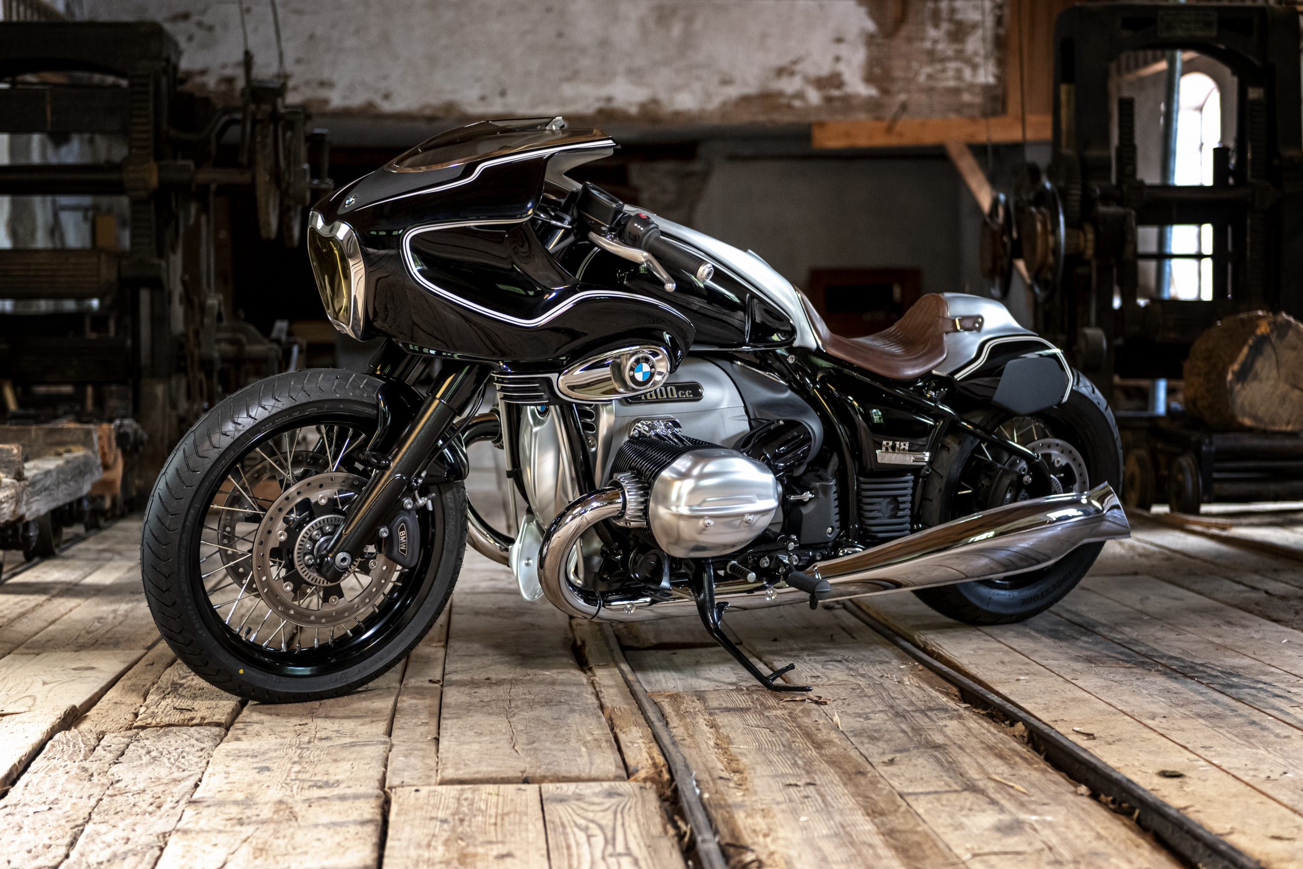 BMW r18 Custom